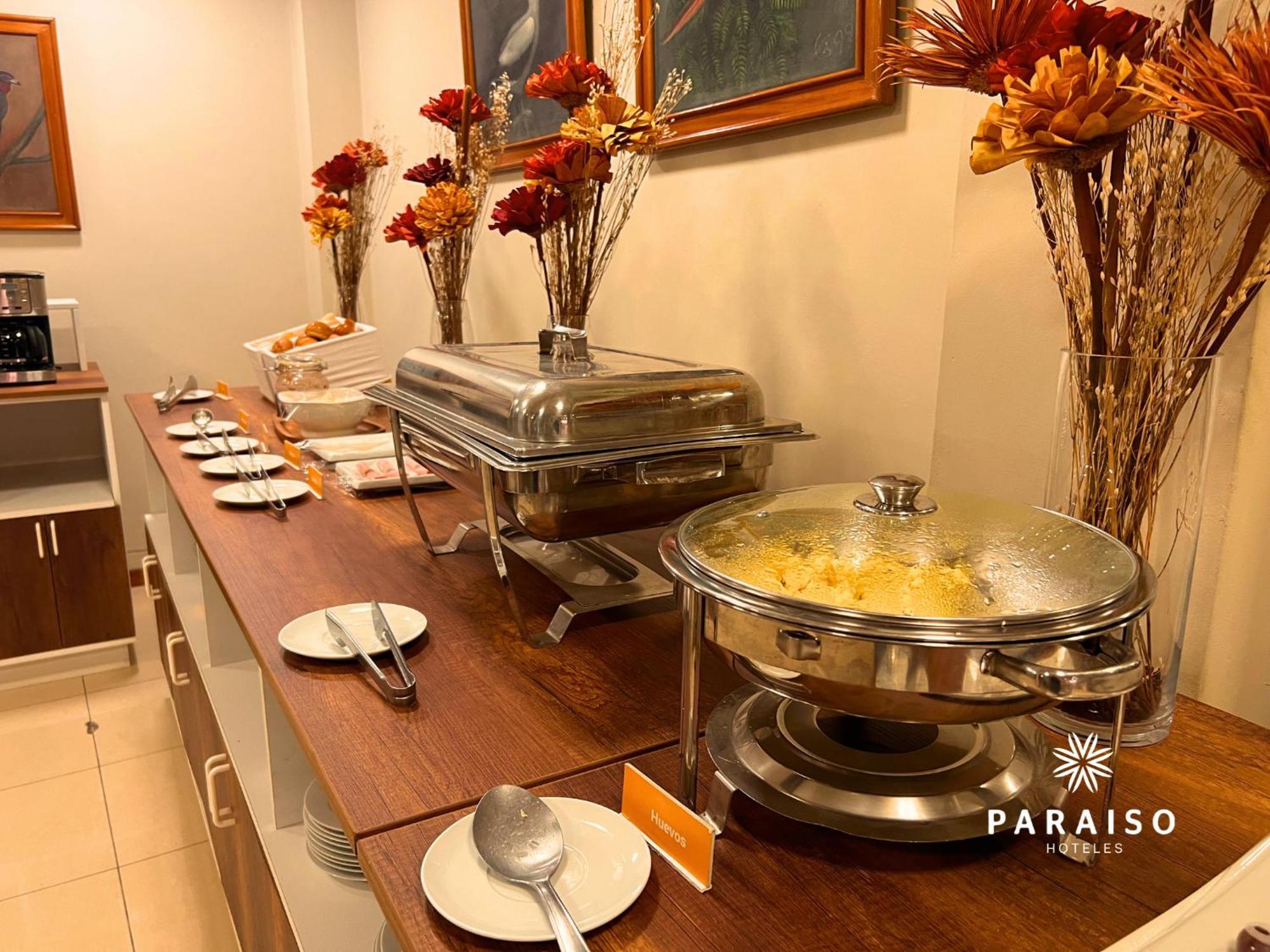 Hoteles Paraiso 치클라요 외부 사진